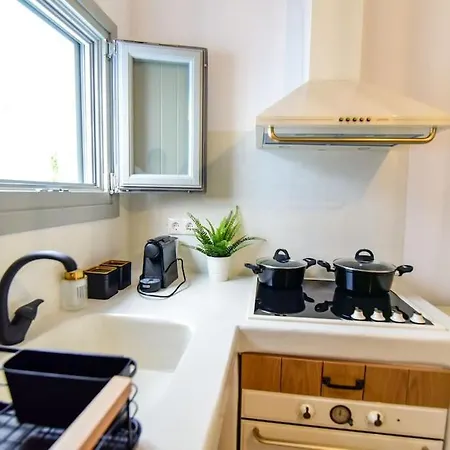 νio Chorio Naxos Old Town *