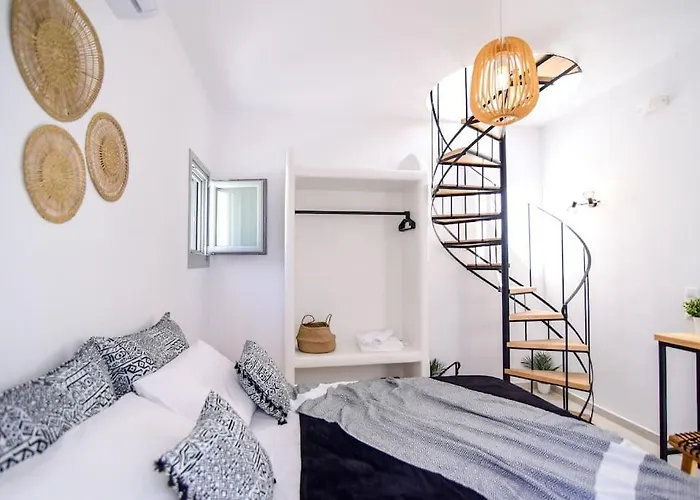 νio Chorio Naxos Old Town *