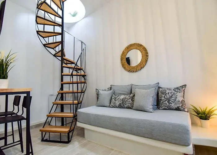 νio Chorio Naxos Old Town *