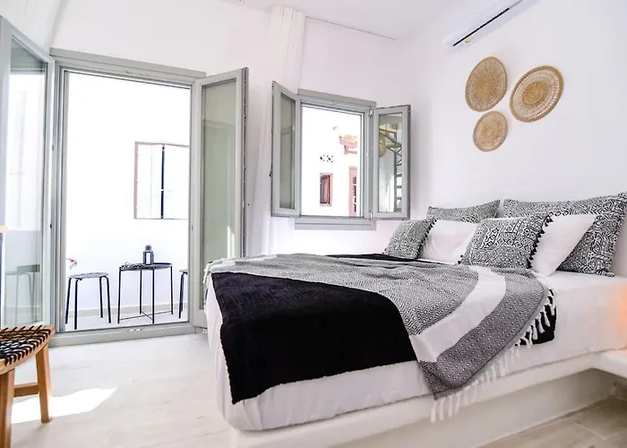 νio Chorio Naxos Old Town